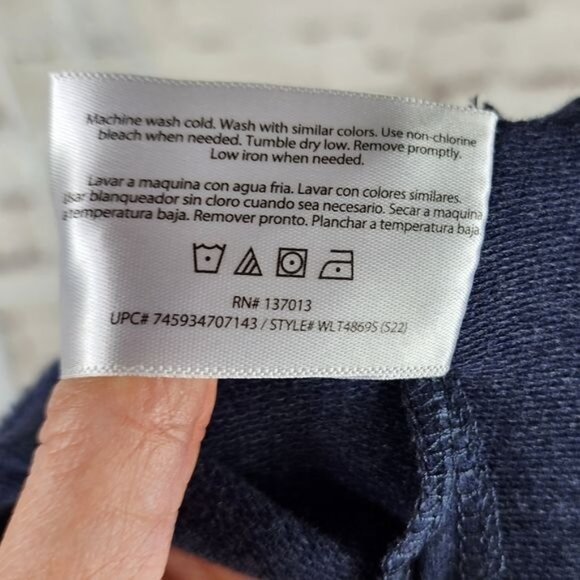 Wildfox Embroidered Social Navy Crew Neck Sweatshirt Size M - Picture 9 of 9